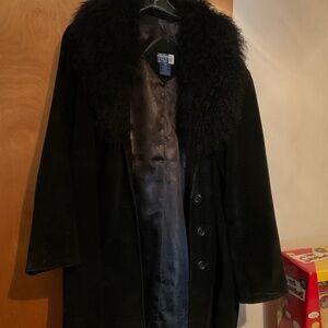Black leather with fur on collar long jacket gothic\ hipster size18/20